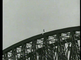 Duiksprong van zesentwintig meter hoge brug